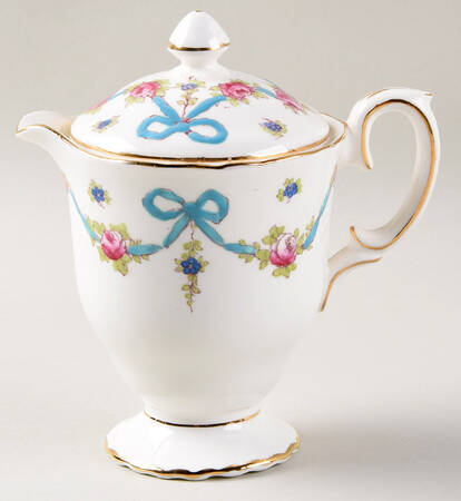 Blue Bow Creamer & Lid