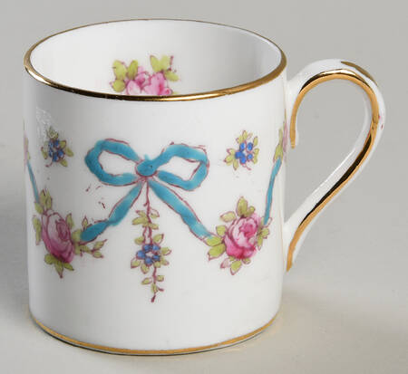 Blue Bow Flat Cup