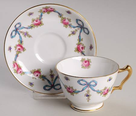 Blue Bow Footed Cup & Saucer Set