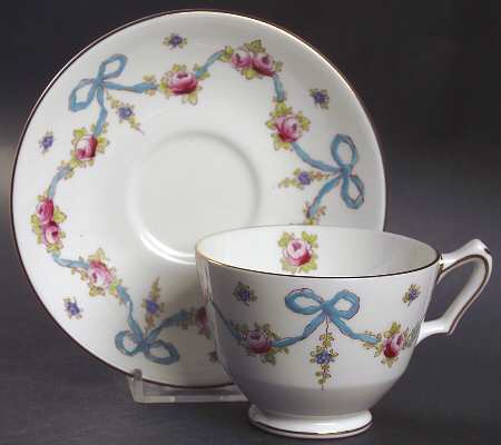 Blue Bow Footed Cup & Saucer Set