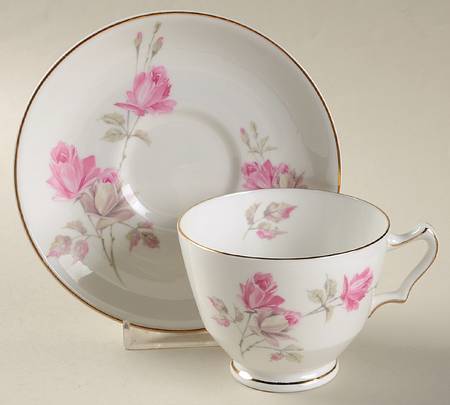 CRS16 Footed Cup & Saucer Set