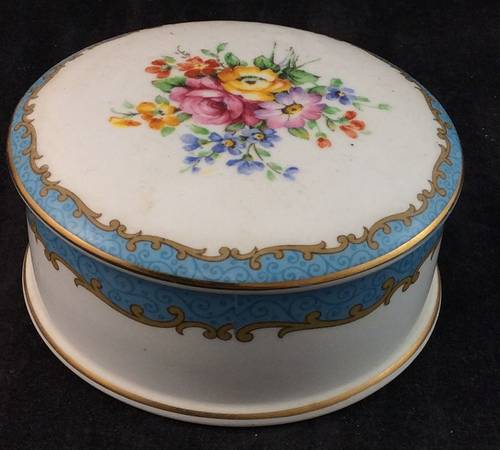 Lyric Tunis Blue (Embossed Line Rim) Round Box & Lid