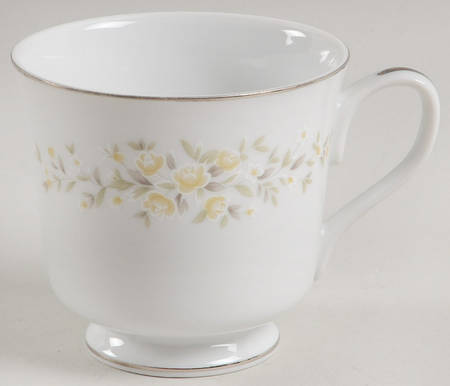 Carolyn Footed Cup