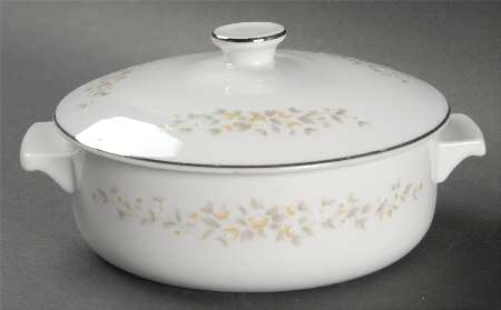 Carolyn Individual Casserole & Lid