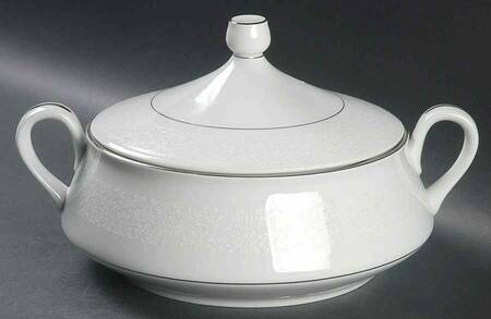 Empress Round Covered Vegetable