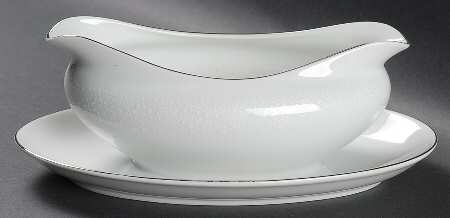 Lovelace Gravy Boat with Attached Underplate