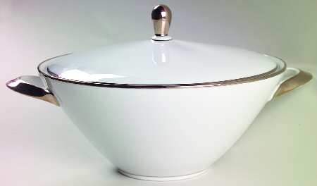 Contessa Round Covered Vegetable