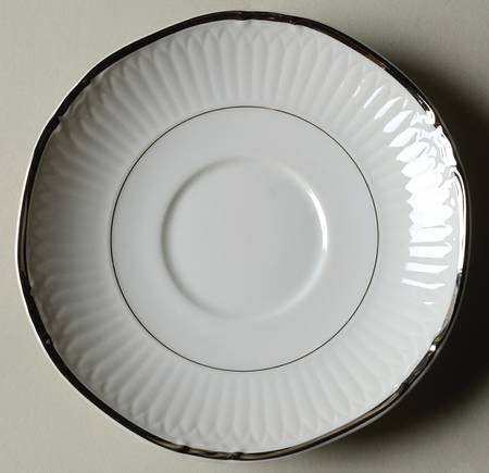 Elegance Saucer