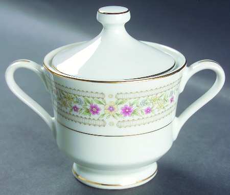 Chelsea Sugar Bowl & Lid