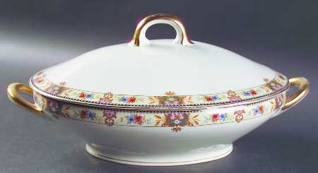2251 Oval Covered Vegetable