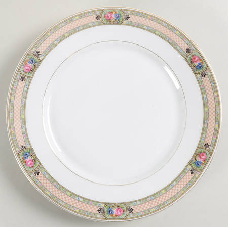 2335 Luncheon Plate