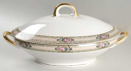 2335 Oval Covered Vegetable by Carl Tielsch