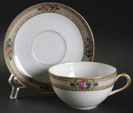 2335 Flat Cup & Saucer Set