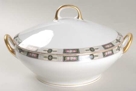 2131 Round Covered Vegetable
