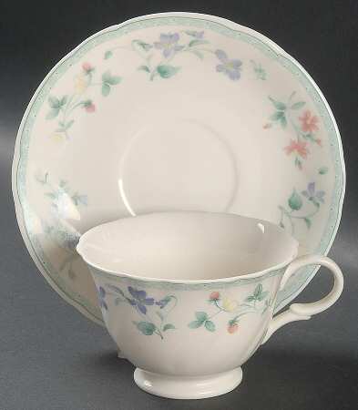 Felicity Footed Cup & Saucer Set