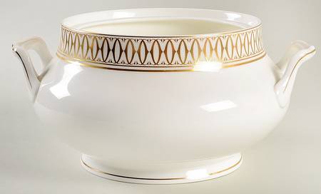 La Maison Des Must Tureen No Lid