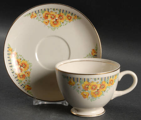Acacia Footed Cup & Saucer Set