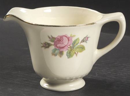 Calirose Creamer
