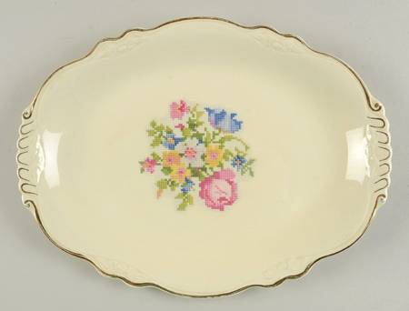 Petipoint 11" Oval Serving Platter