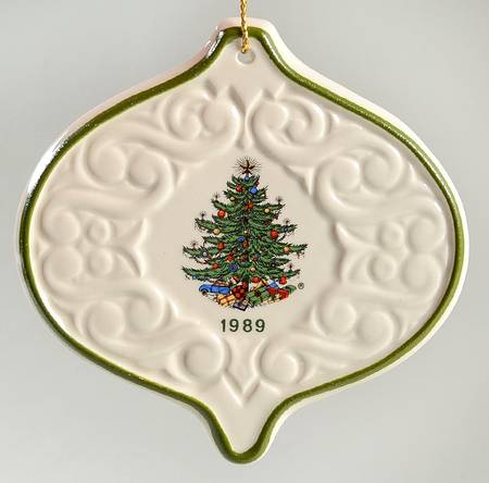 Christmas Tree (Narrow Green Band) Ornament