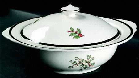 Christmas Tree (Wide Green Band) Round Covered Vegetable