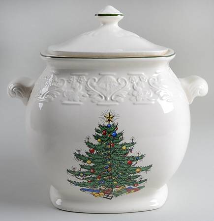 Dickens Embossed Christmas (Cream) Tureen &  Lid
