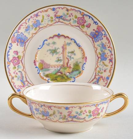D1071 Footed Cream Soup Bowl & Saucer Set