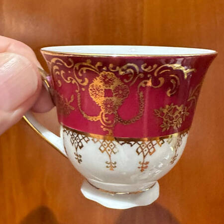 661-3477 Maroon Footed Demitasse Cup