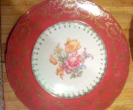 661-3477 Maroon Dinner Plate