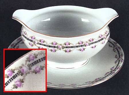 CZE10 Gravy Boat with Attached Underplate