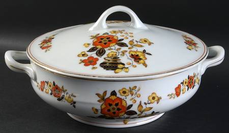 9551 Round Covered Vegetable