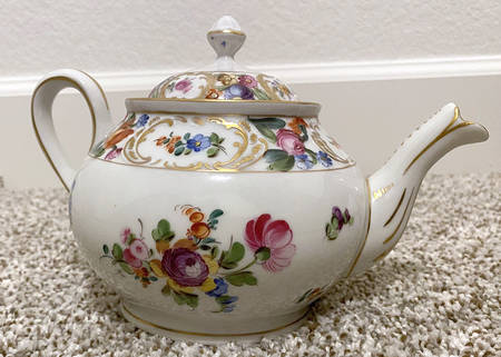 C6T1 Teapot & Lid