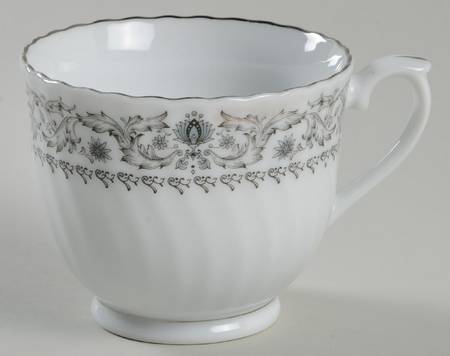 CX123 Footed Cup