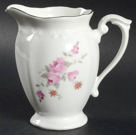 Bouquet Creamer