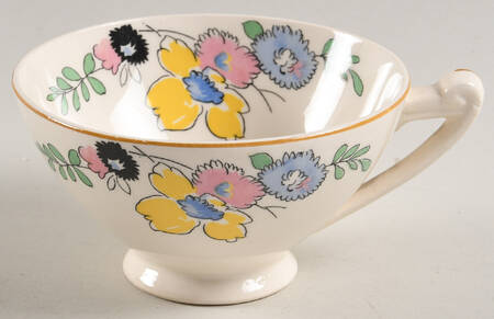 CAN68 Footed Cup
