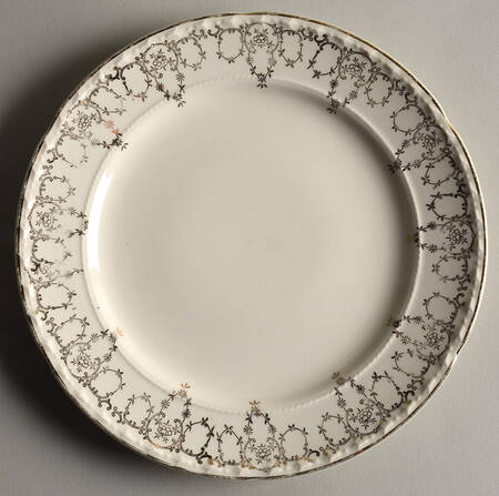 CRO107 Salad Plate