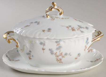Schleiger 1300 Gravy Boat w/Attached Underplate & Lid