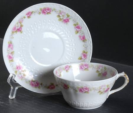 CHF324 Flat Cup & Saucer Set