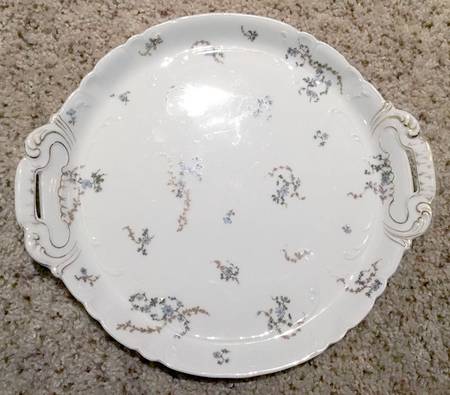 CHF339 Handled Cake Plate