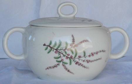 CRO111 Sugar Bowl & Lid