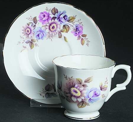 CRS43 Footed Cup & Saucer Set