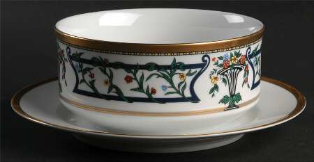 Florissant Gravy Boat with Attached Underplate