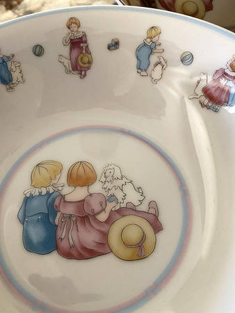 Les Enfants Child's Bowl