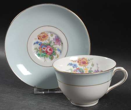 4783 Footed Cup & Saucer Set