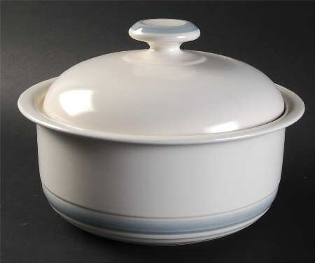 Turnberry 2 Qt Round Covered Casserole