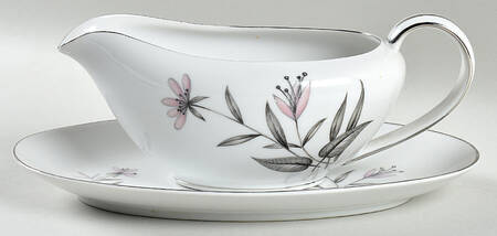 Spring Garden Gravy Boat & Underplate/Relish