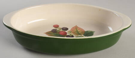 Country Fruits 9" Oval Baker