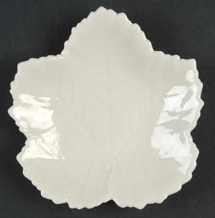 Leaf, Shell & Heart Shaped Plates 3'' Sycamore Leaf Plate