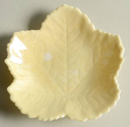 Leaf, Shell & Heart Shaped Plates 4'' Sycamore Leaf Plate