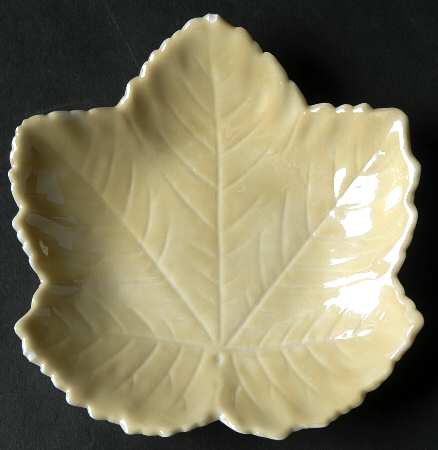 Leaf, Shell & Heart Shaped Plates 5'' Leaf Plate